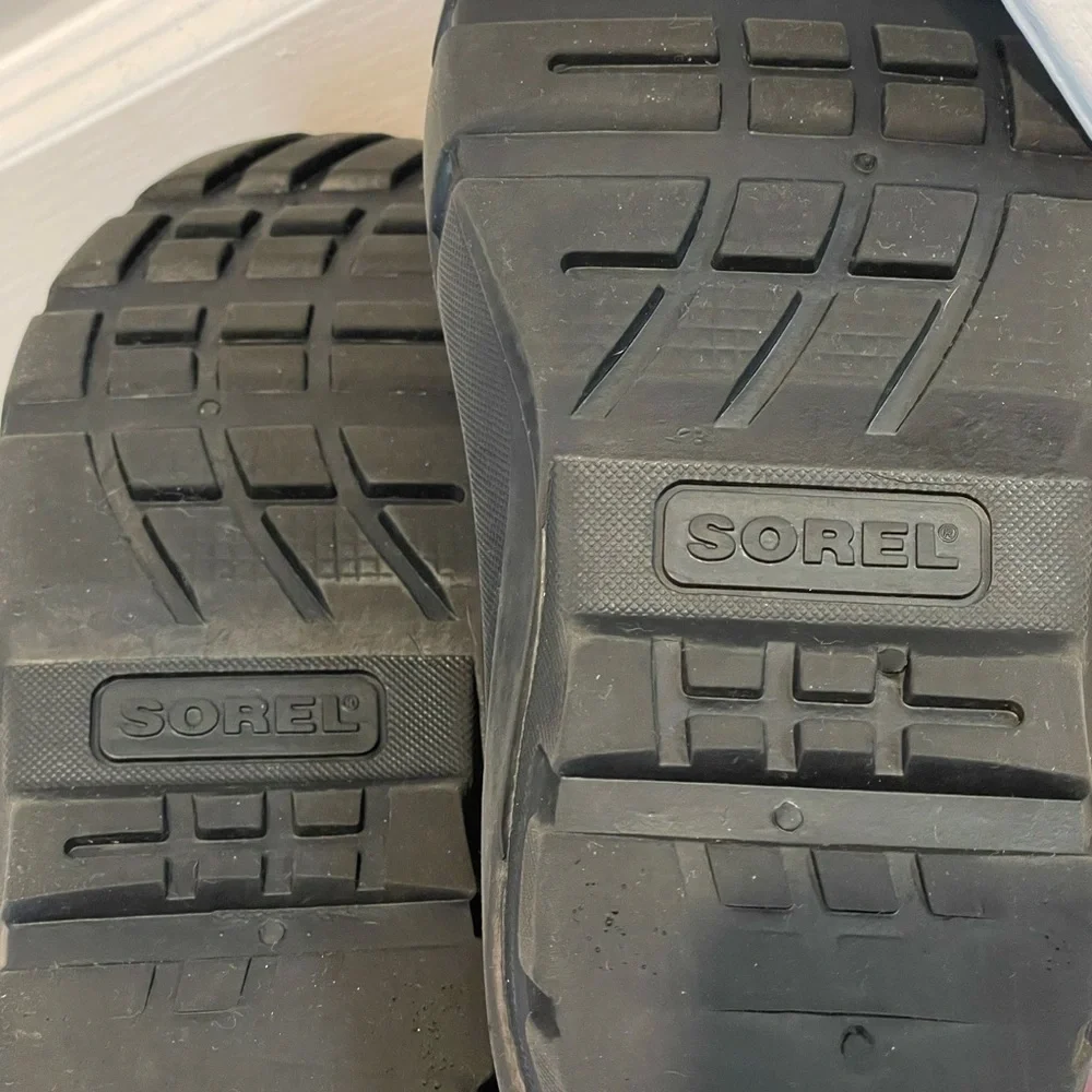 Sorel Flurry Print Polka Dot Winter Boots